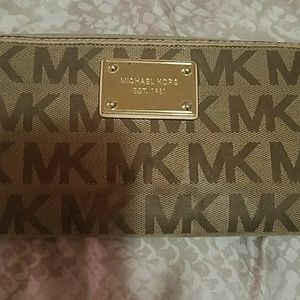 MK wallet